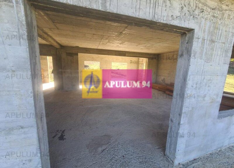 Vila de vanzare in Poiana - Campina