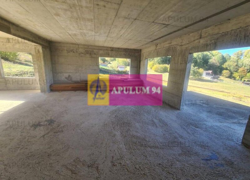 Vila de vanzare in Poiana - Campina